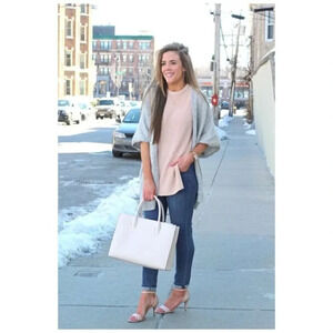 Aritzia - Wilfred Pink Sleeveless Palmier Sweater